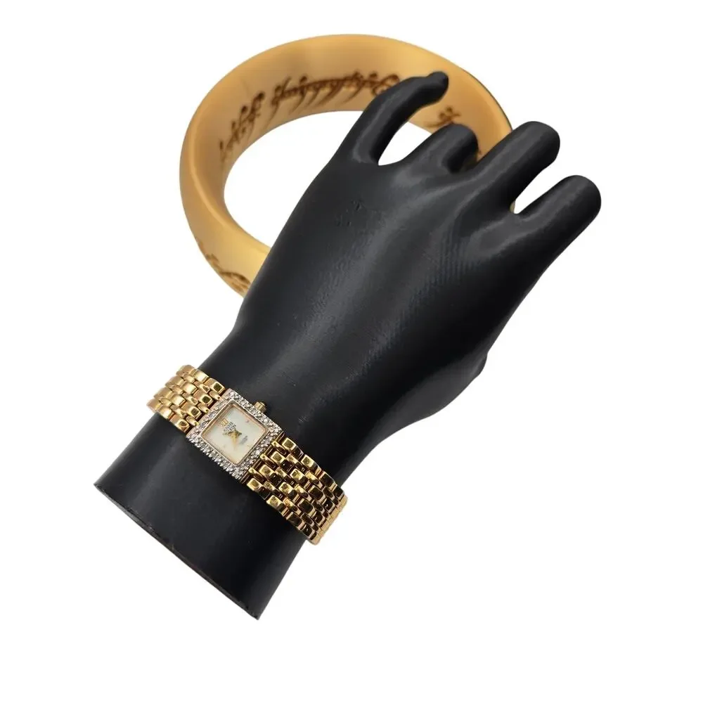 Anne Klein anne klein